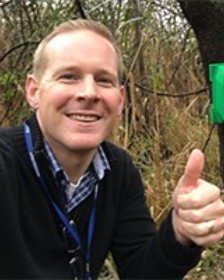 Jeff Bouwman giving thumbs up for citizen science.